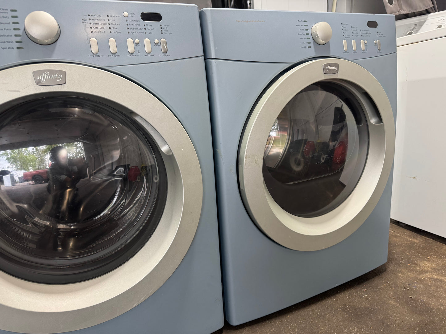 Frigidaire affinity front load washer dryer $600