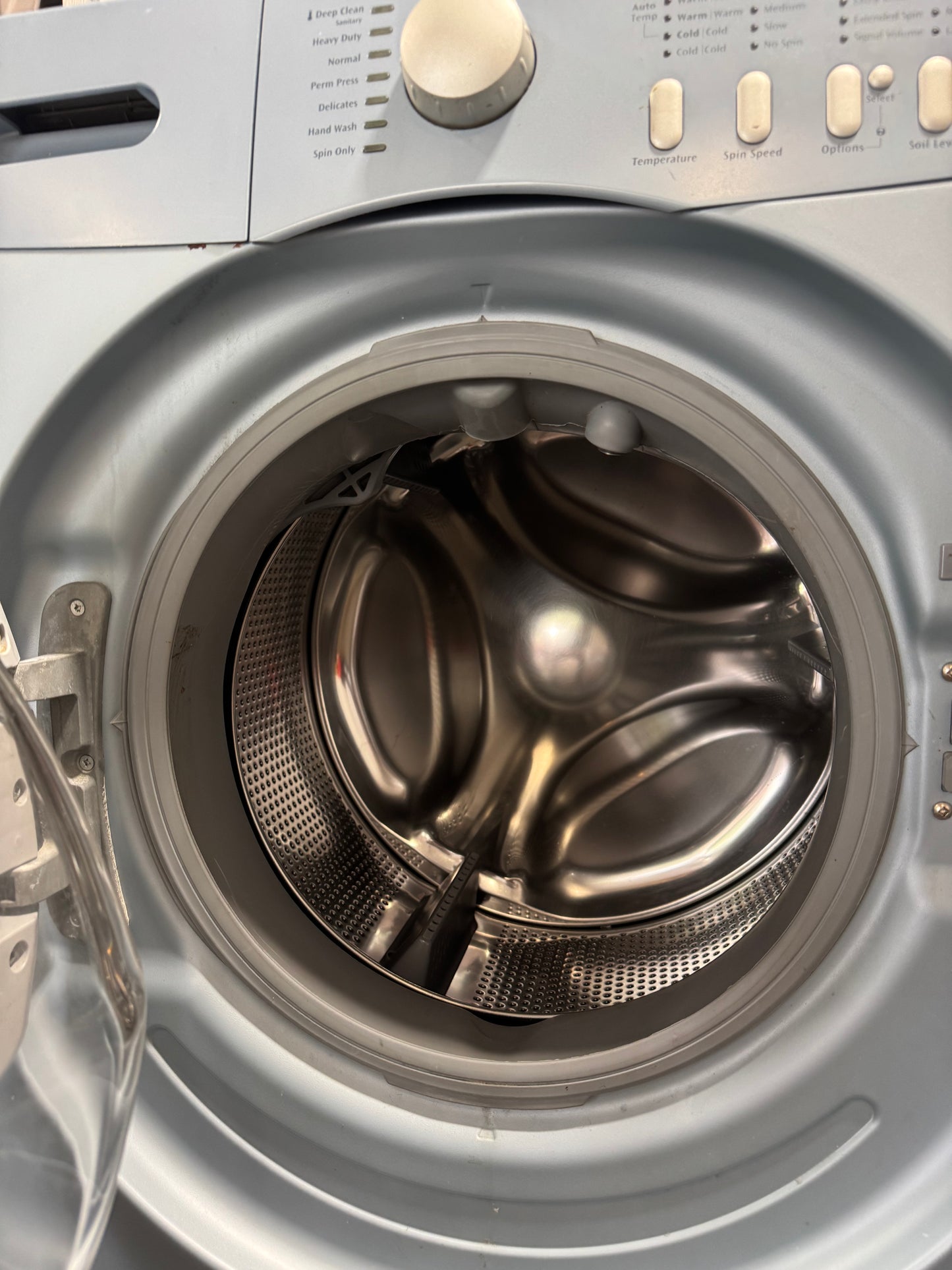 Frigidaire affinity front load washer dryer $600