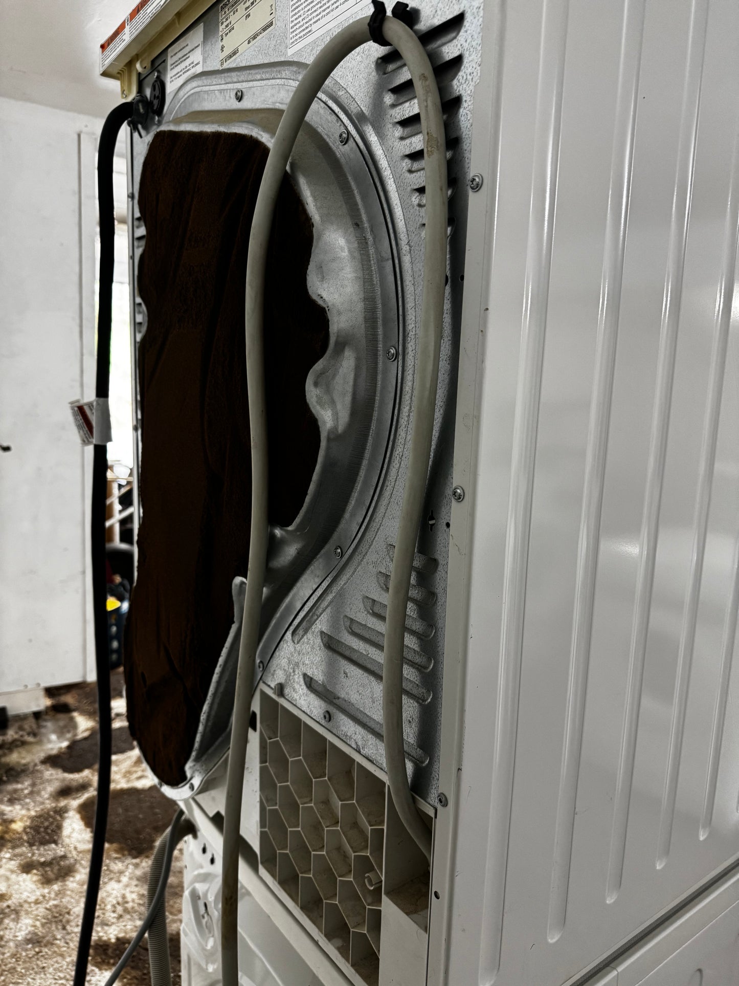 Bosch Washer & Ventless Dryer Set – Compact , Stackable $600
