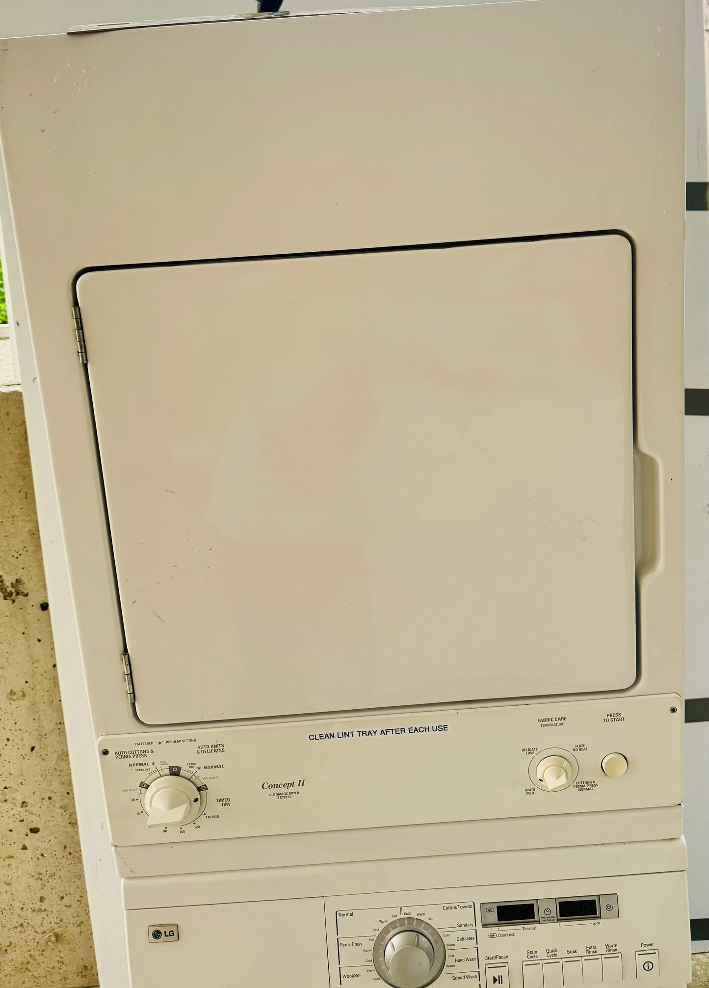 GE dryer ( apartment size ) stackable $250