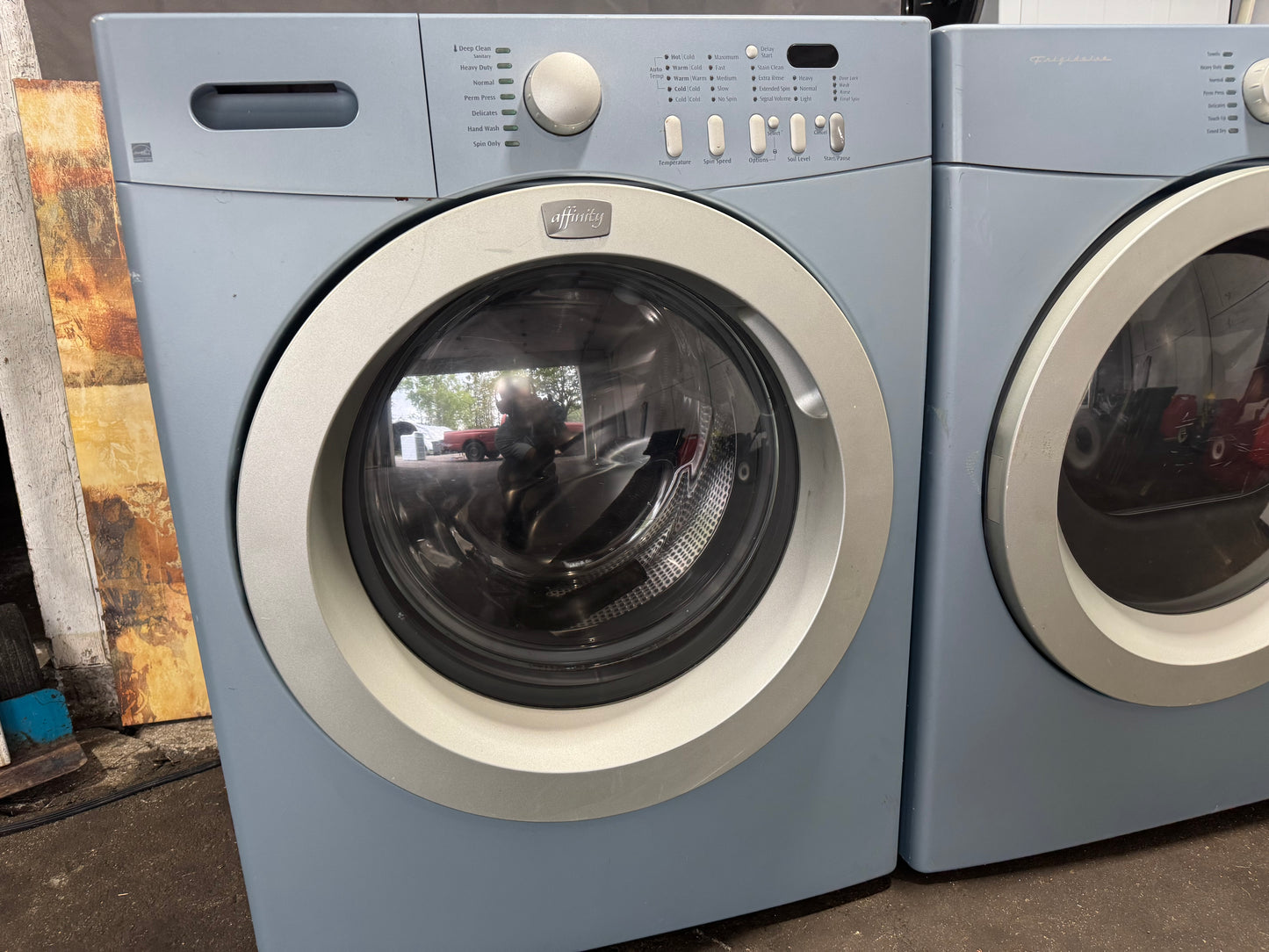 Frigidaire affinity front load washer dryer $600