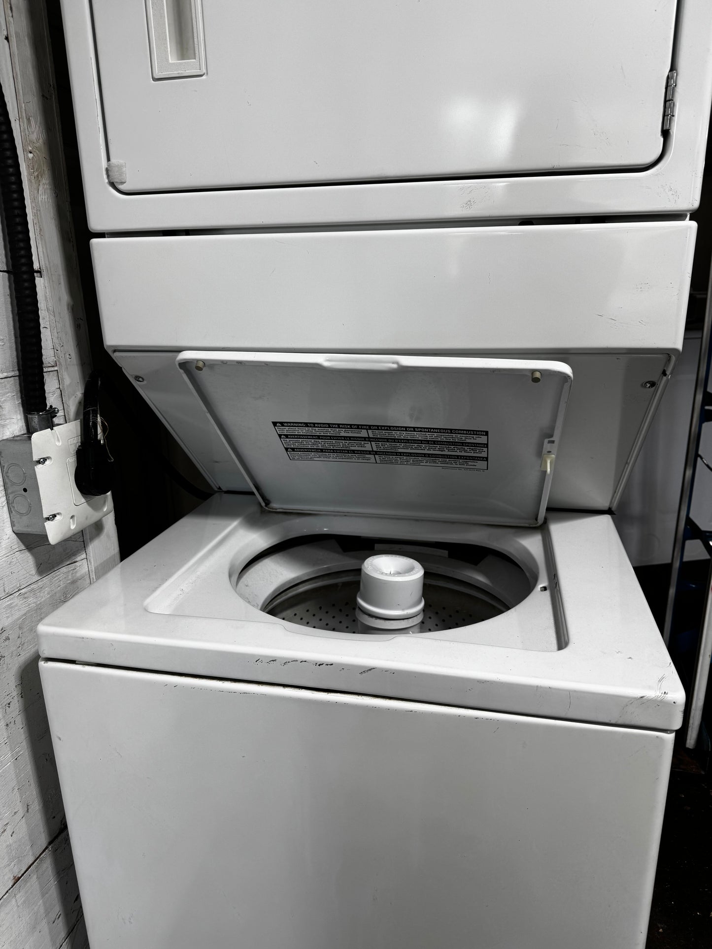 Whirlpool stackable washer dryer $600