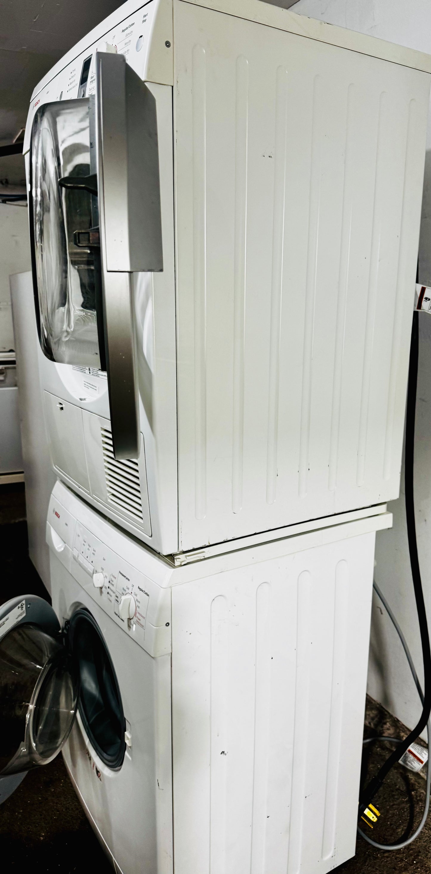 Bosch Washer & Ventless Dryer Set – Compact , Stackable $600